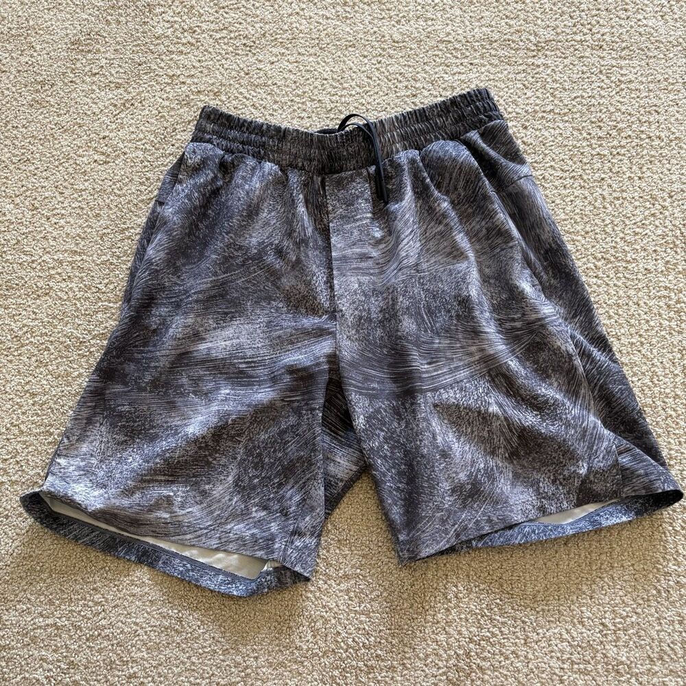 Lululemon Shorts Pace Breaker Short Mens S Gray Geometric Elastic Waist